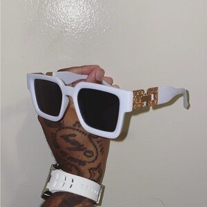 Chic White Sunglasses with Gold Details